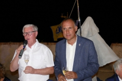 P1010211